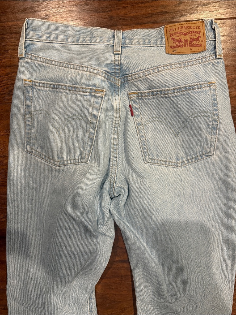 Levi's Light Blue Slim Straight Women's Jeans 25x30 - Picture 6 of 6
